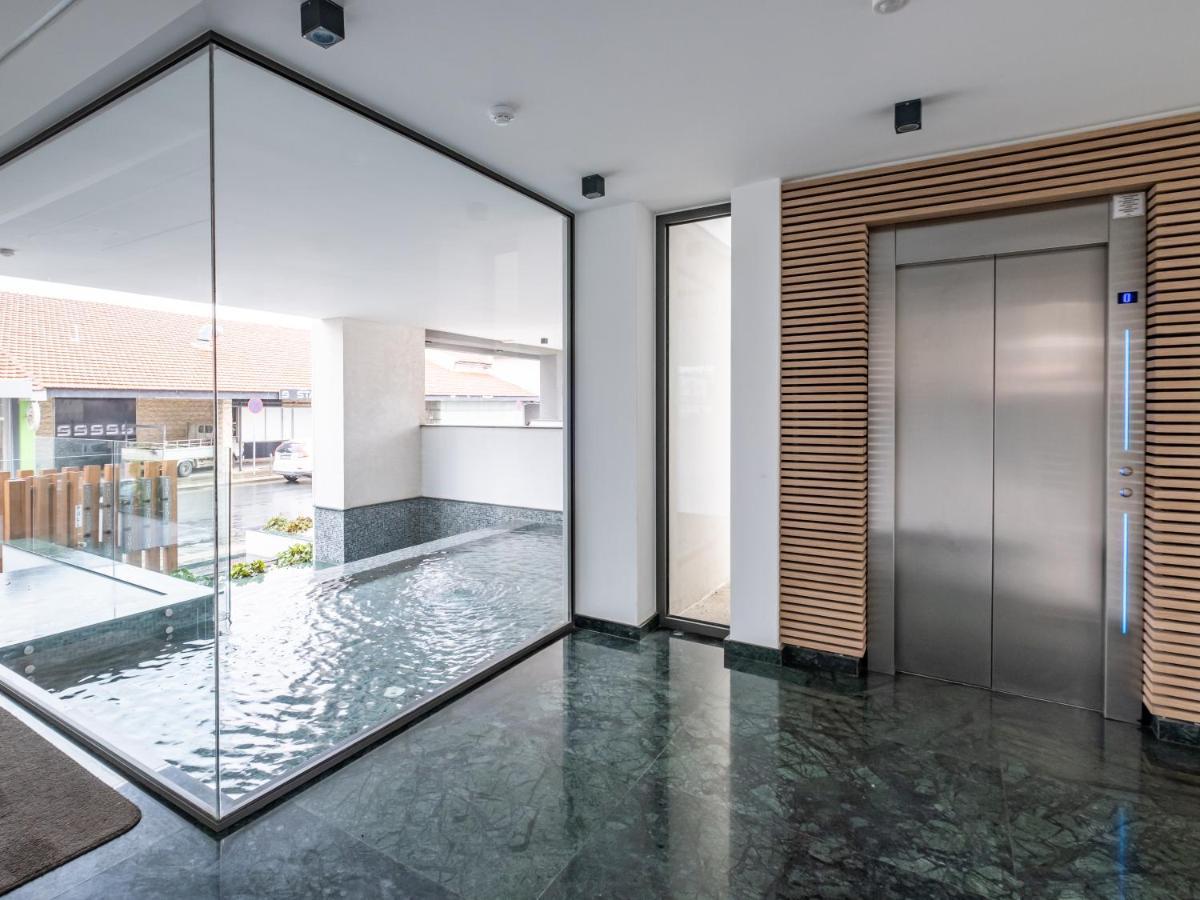 Sanders Gaia - Bright Two-Bedroom Apartment With Sea View Larnaca Exteriör bild